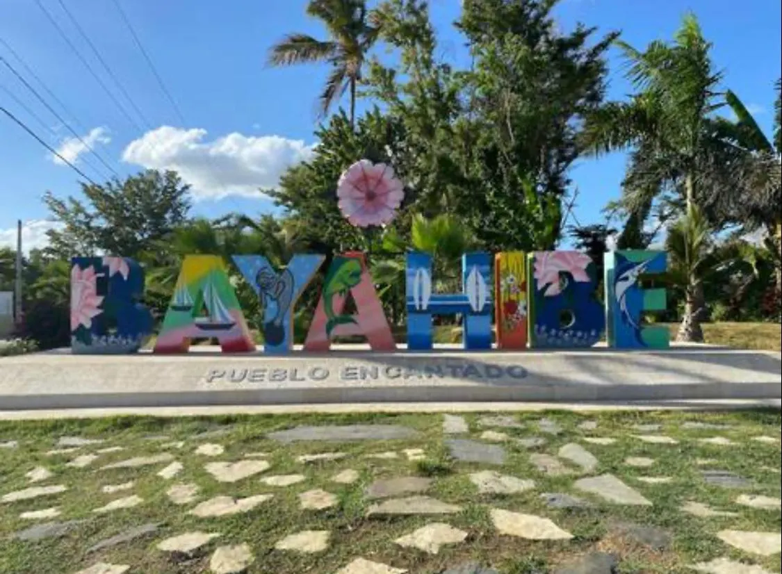 Chelsie 402 Dominican Republic
